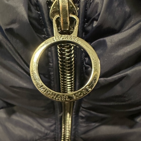 Michael Kors Quilted Chevron Wind Breaker, Navy Blue, Medium. - Picture 4 of 7